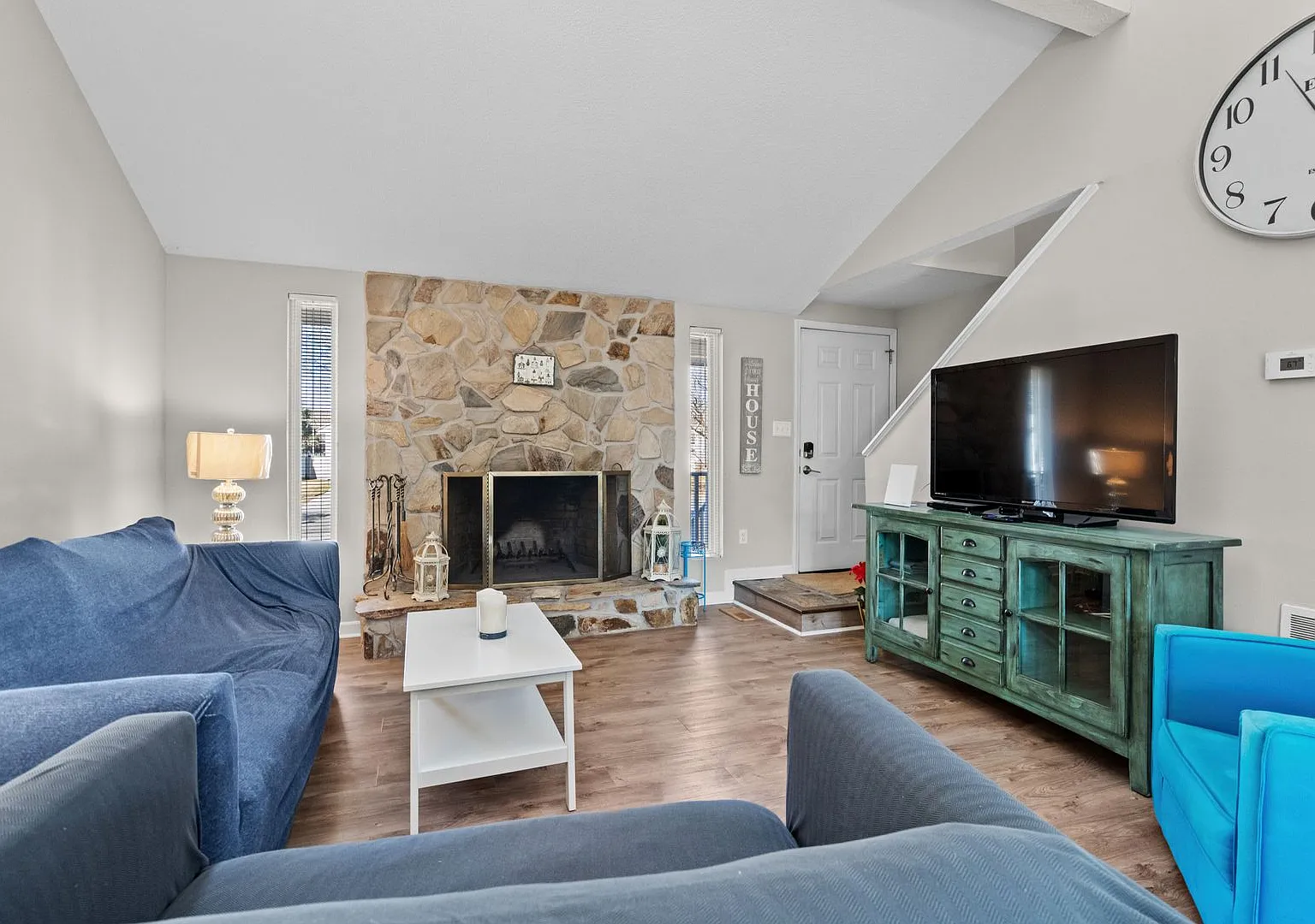 All Inclusive Winter Rental Single Family w/Utilities(Small Dog Allowed w/Approval +Fee) — Photo 2