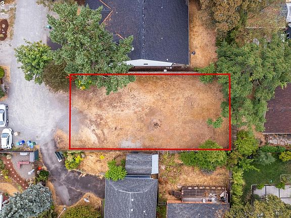 2nd image of SE 24th Ave