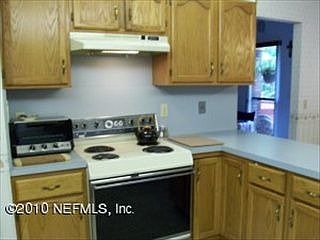 3rd image of 7743 Hilsdale Harbor Ct