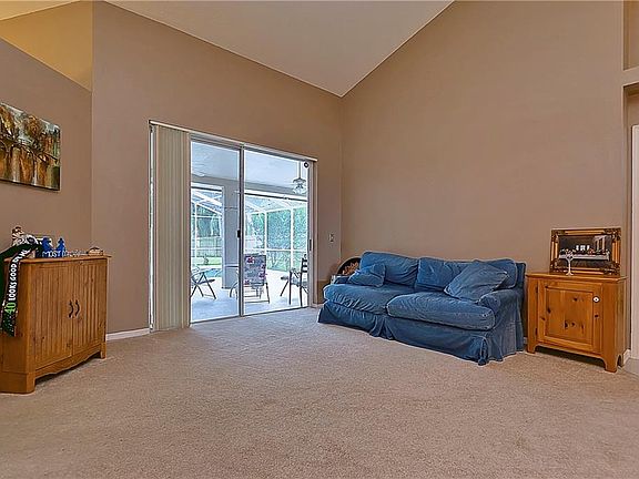5th image of 1212 English Bluffs Ct