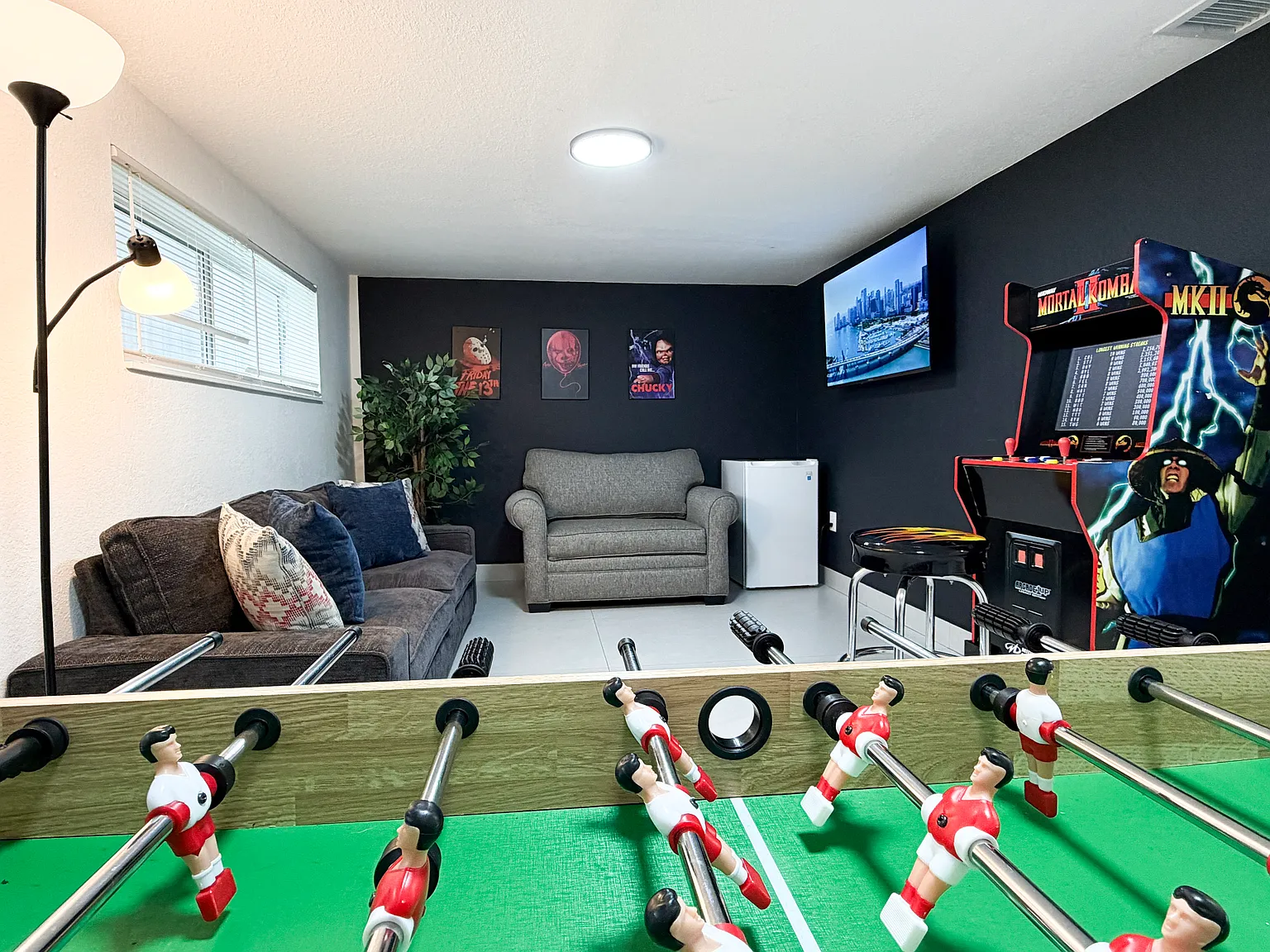 4 bed, $9,693 — Photo 2