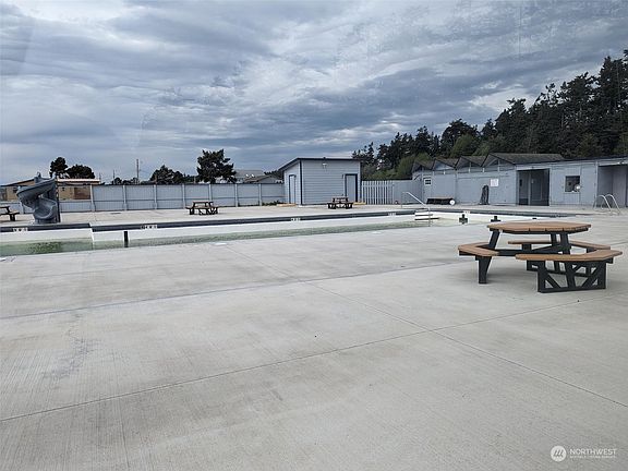 4th image of 12345 Admiral Drive