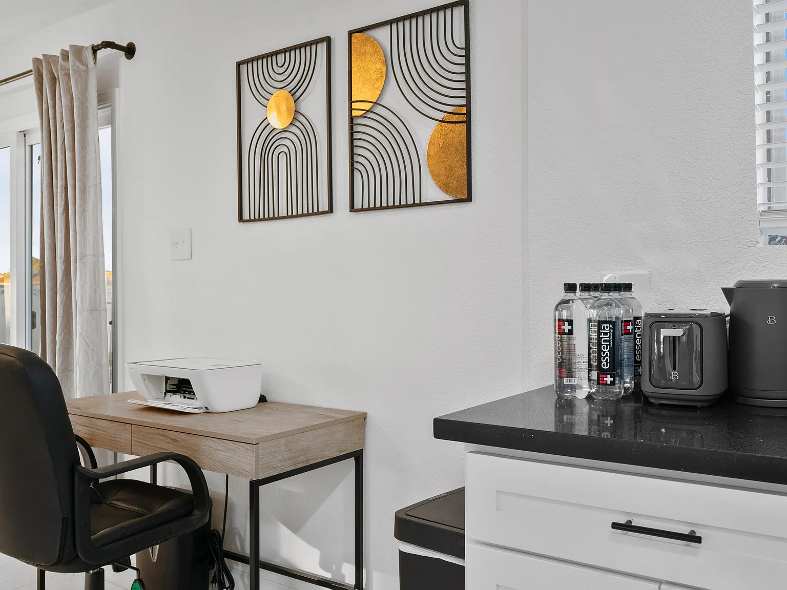 4 bed, 1700 sqft, $3,000 — Photo 4