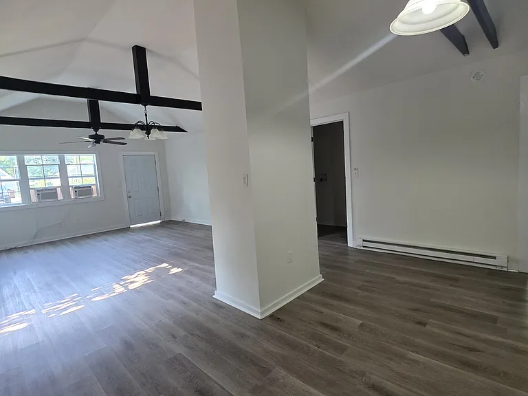 1604 Glenwood Ave — Photo 6