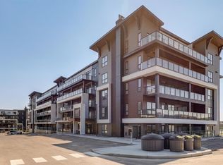 1802 NW Mahogany Blvd SE #6320, Calgary, AB T3M 3P4