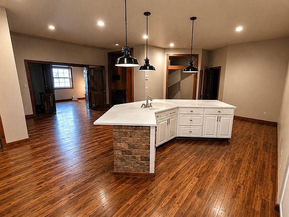 2nd image of 106 N Denver Ave Suite 202
