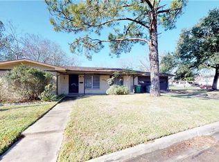 3701 Greenwood St, Victoria, TX 77901