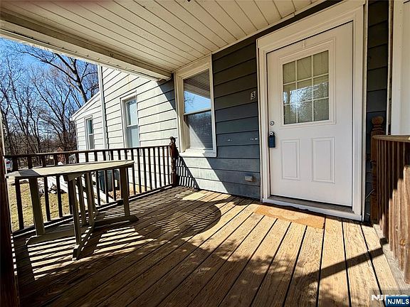 2nd image of 209 Cedar Ln APT 3
