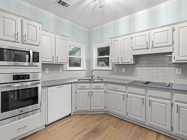 380 Belmont Chase Ct — Photo 20