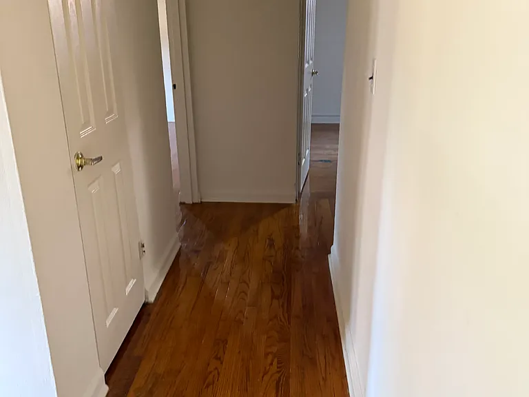 31 Marion Ave #31 — Photo 5