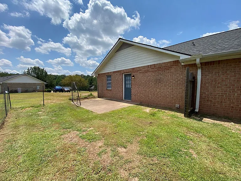 107 Hunters Run Rd — Photo 9