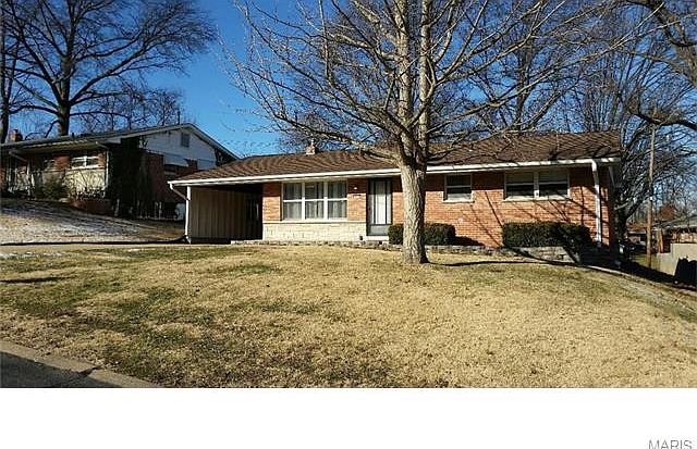 2nd image of 2343 Ruckert Ave