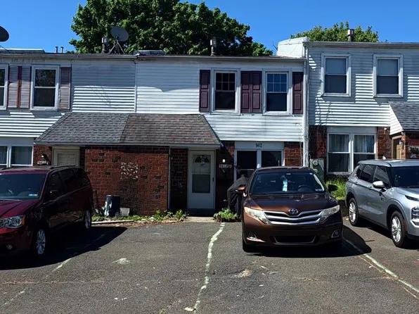 9412 Fairgreen Ln, Philadelphia, PA 19114