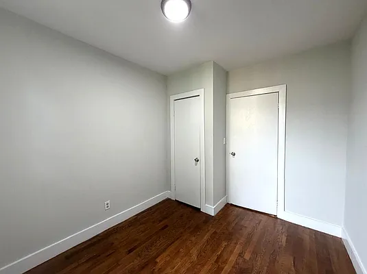 Bedroom, photo 6