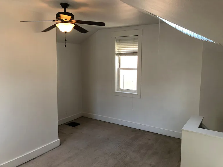 3533 S Spring Ave — Photo 13