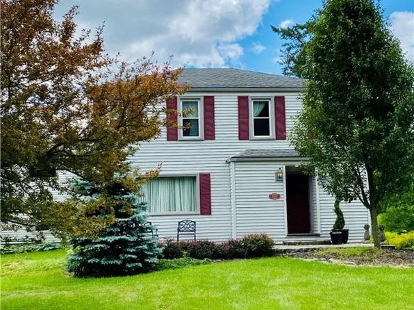 3905 Dobbins Rd, Poland, OH 44514