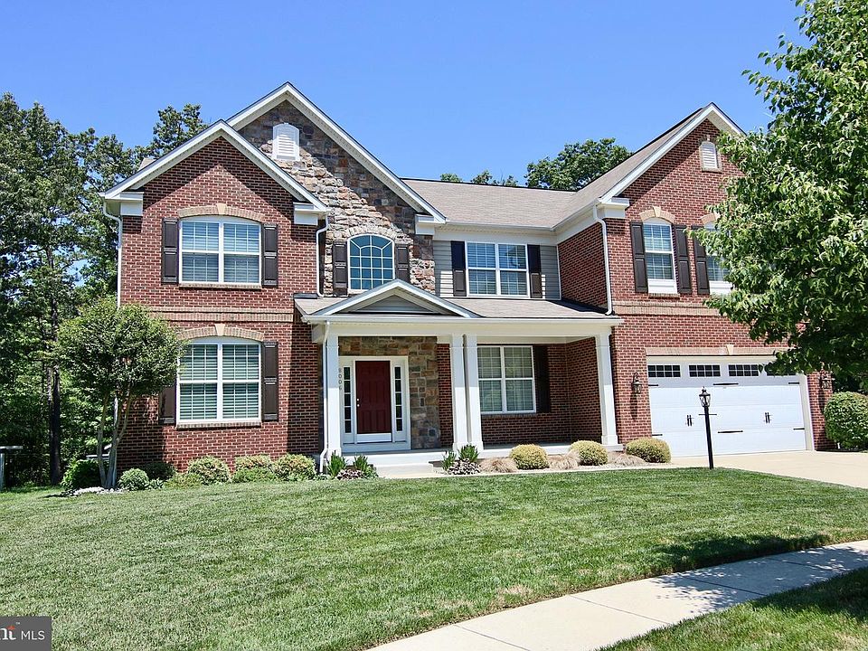 1st image of 8006 Battersea Pl
