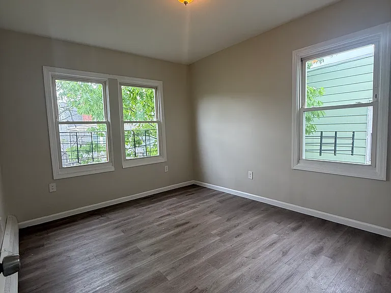 22 Goodwin Ave #2A — Photo 8
