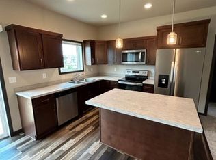 3062 39th Ave S, Moorhead, MN 56560