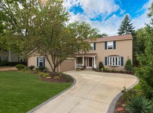 608 Millard Dr, Bay Village, OH