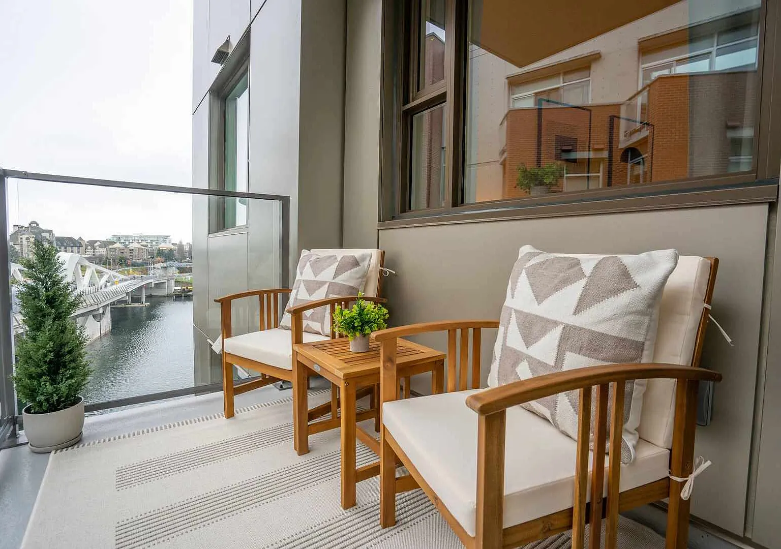 1 bed, 650 sqft, $3,500 — Photo 3