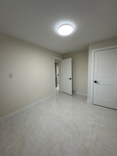 Burnaby House for rent - 4 Bedrooms — photo 7