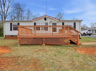 2862 Eagle Point Dr, Trinity, NC 27370
