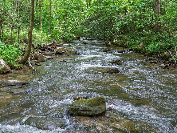 87th image of 740 Little Rock Creek Rd