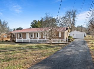 215 Hill St, Estill Springs, TN 37330
