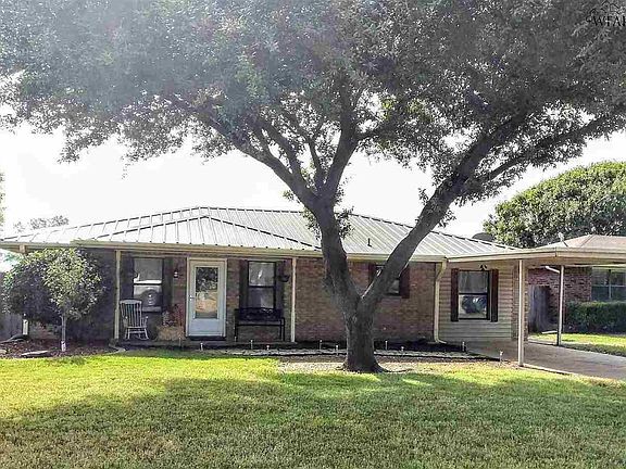 3rd image of 703 W Louisa Ave