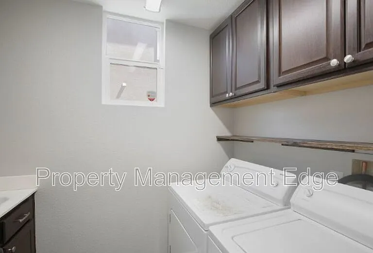 33916 Verbena Ave — Photo 10
