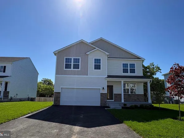5 Dahlia Ct, Berkeley Township, NJ 08721