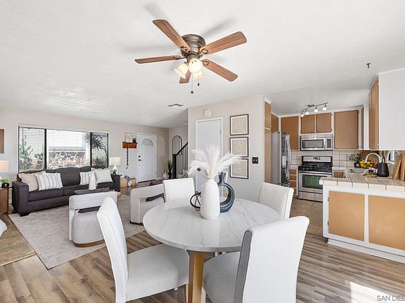 5th image of 627 13th St Unit 23