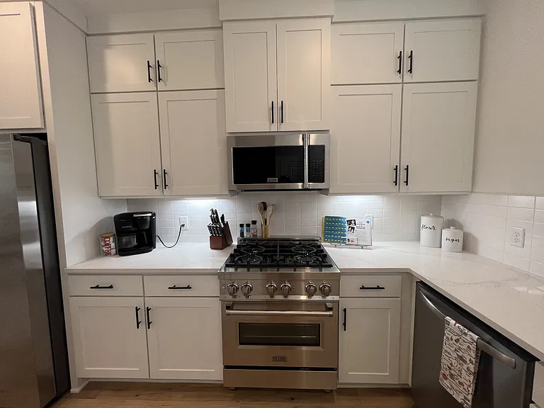 1326 Van Buren Ave — Photo 6