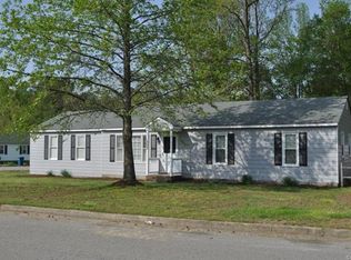 8824 Rainwater Rd, North Chesterfield, VA 23237