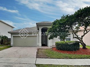 17038 NW 20th St, Pembroke Pines, FL 33028