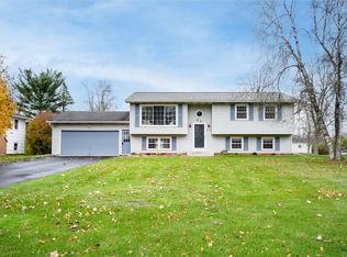36 Brian Dr, Rochester, NY 14624