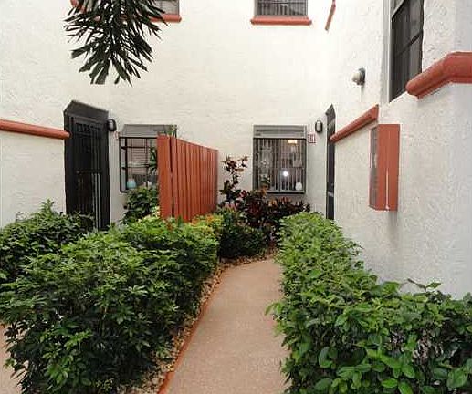 2nd image of 5181 Brisata Cir APT G