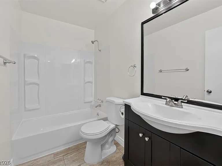 6834 Grandola Dr — Photo 28