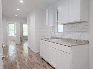 6721 60th St #2B, Ridgewood, NY 11385