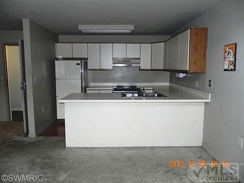 3rd image of 297 W Clay Ave APT 404