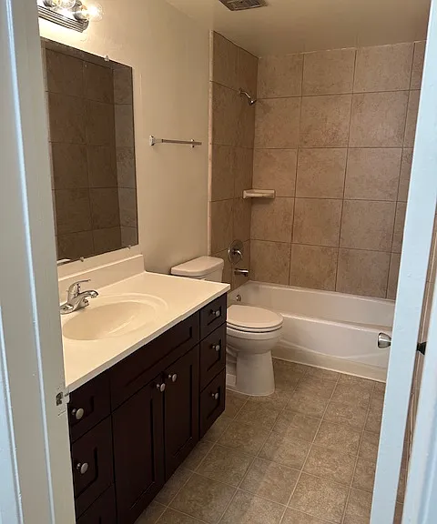 1764 Foothill St #1 — Photo 11