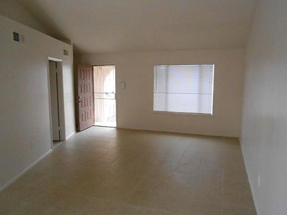 2nd image of 3013 W Potter Dr