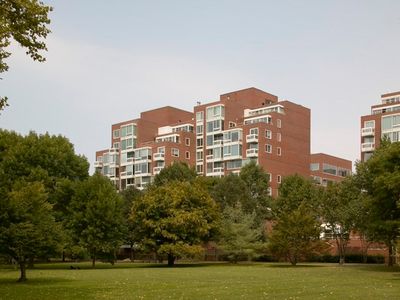 975 Memorial Dr APT 403, Cambridge, MA, 02138