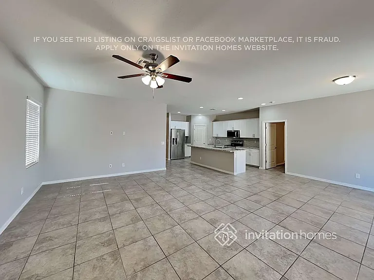 2702 E Omega Dr — Photo 5