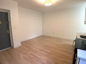 Rented by Tapiro Realty