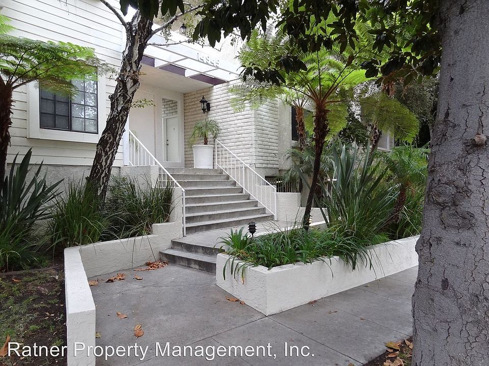 1st image of 14945 Moorpark St APT 203