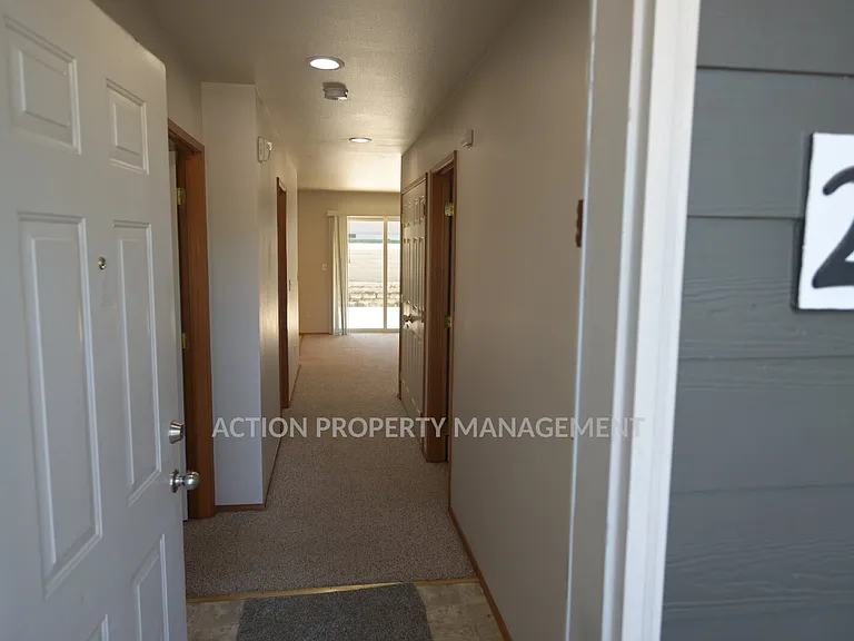 1312 Campbell Ave #2 — Photo 4