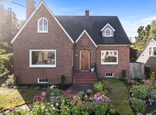 1491 Jerome Ave, Astoria, OR 97103