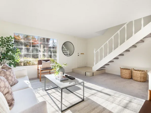 4060 Knoll Top Ct, Carmichael, CA 95608